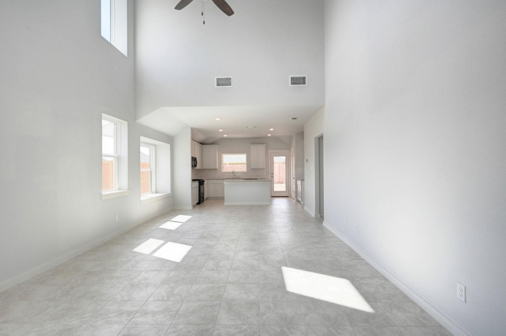 21251 Shore Bluff Drive - Photo 4