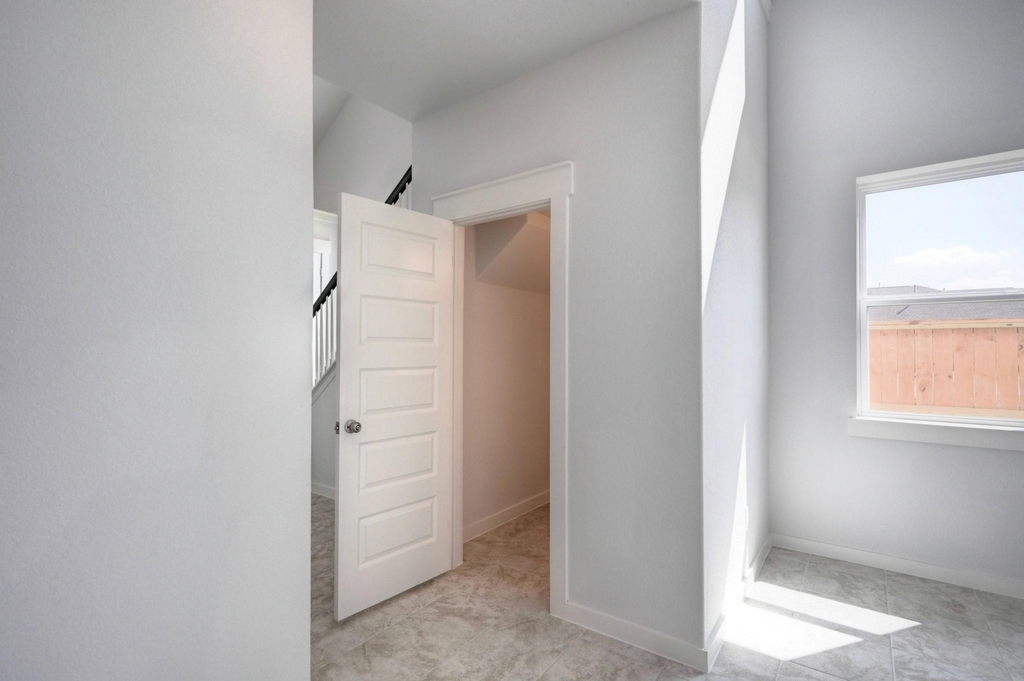21251 Shore Bluff Drive - Photo 21