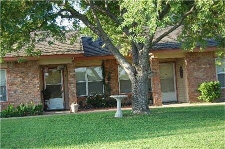 100 Windwood Drive - Photo 1