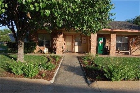 100 Windwood Drive - Photo 2