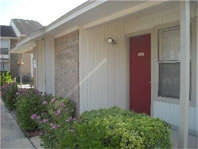 650 Raintree Path - Photo 1