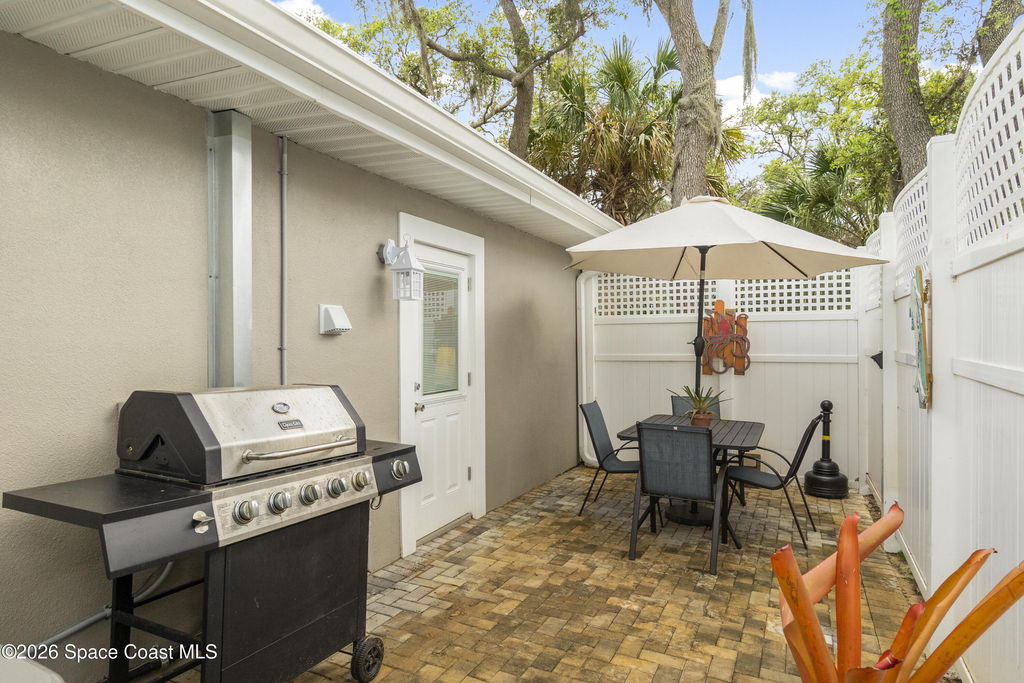 1981 Guava Avenue - Photo 9