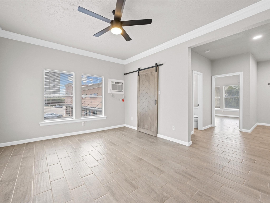 1119 Waugh Drive - Photo 15
