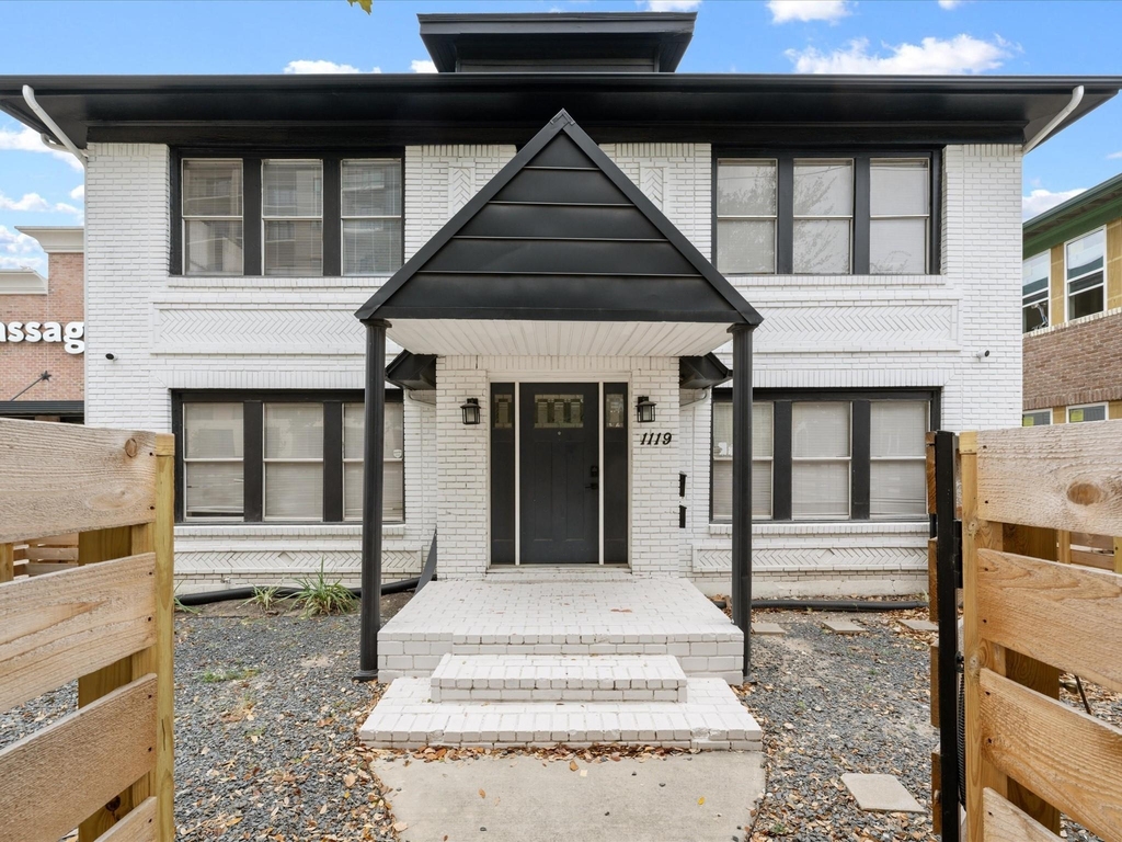 1119 Waugh Drive - Photo 1