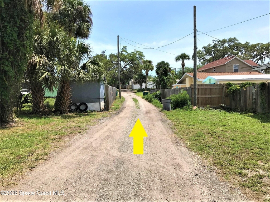 1981 Guava Avenue - Photo 19