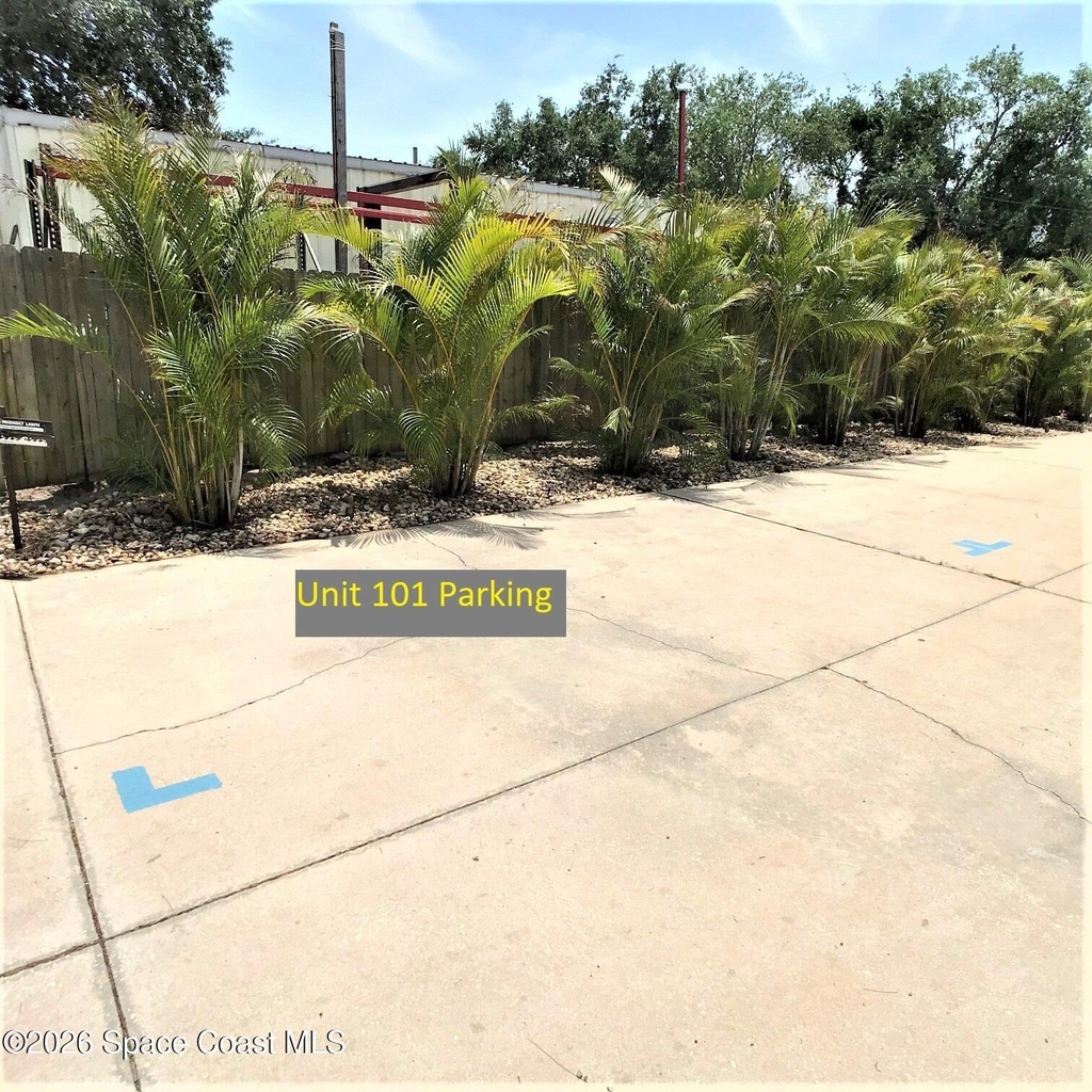 1981 Guava Avenue - Photo 21