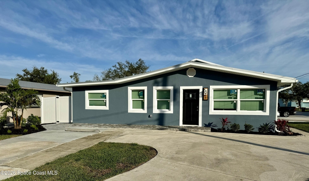 208 W Seminole Avenue - Photo 0