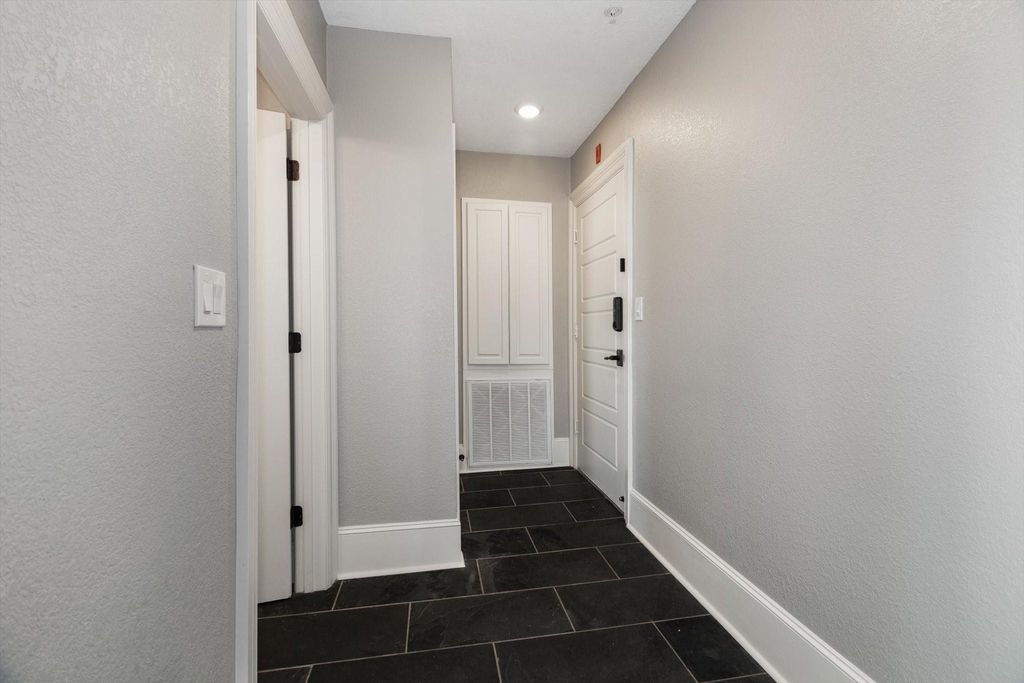 405 24th Street Street - Photo 4