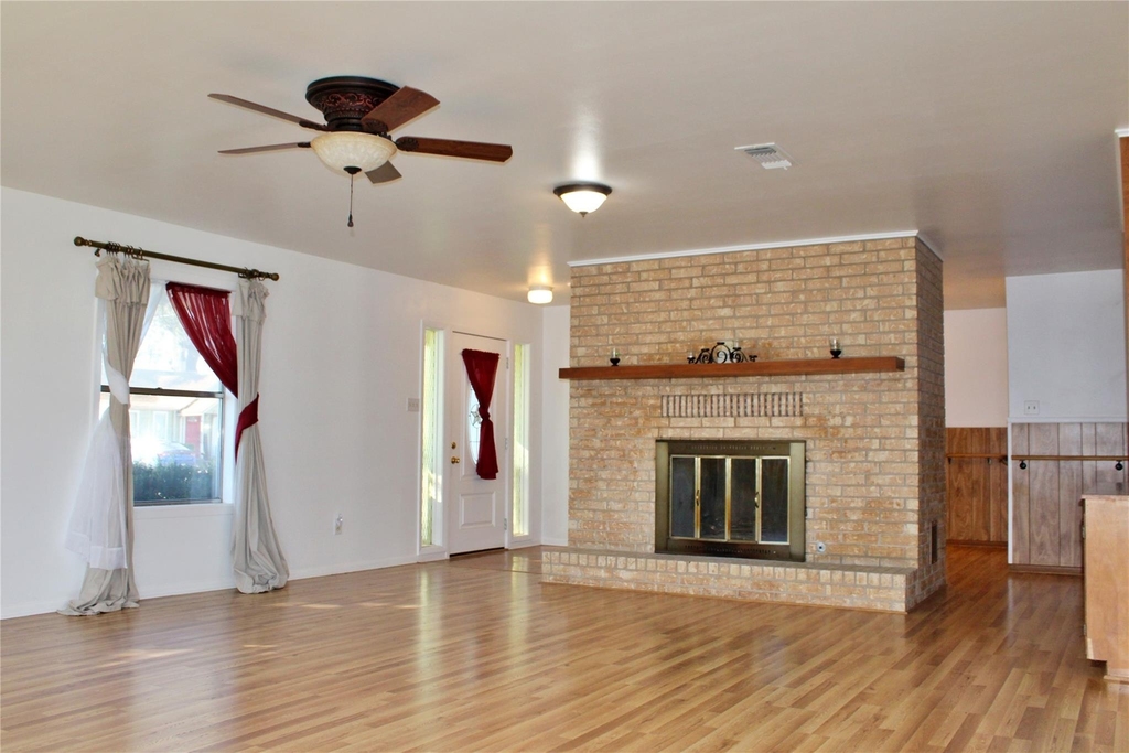 218 Smith Street - Photo 3