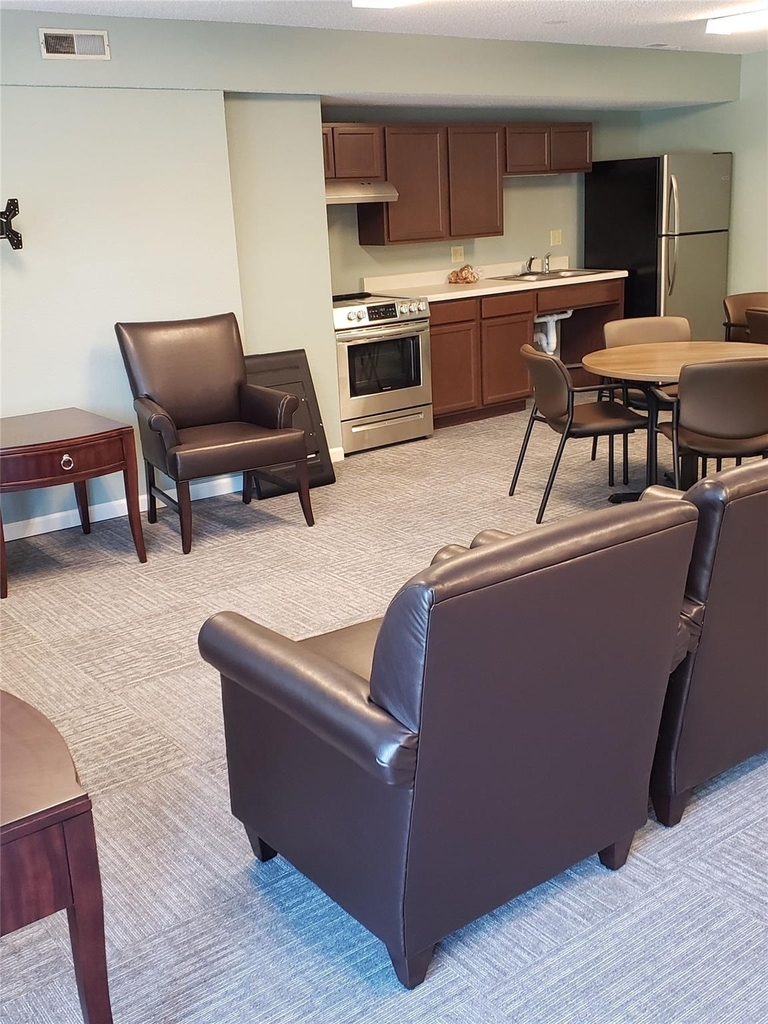 519 N Main Street - Photo 2