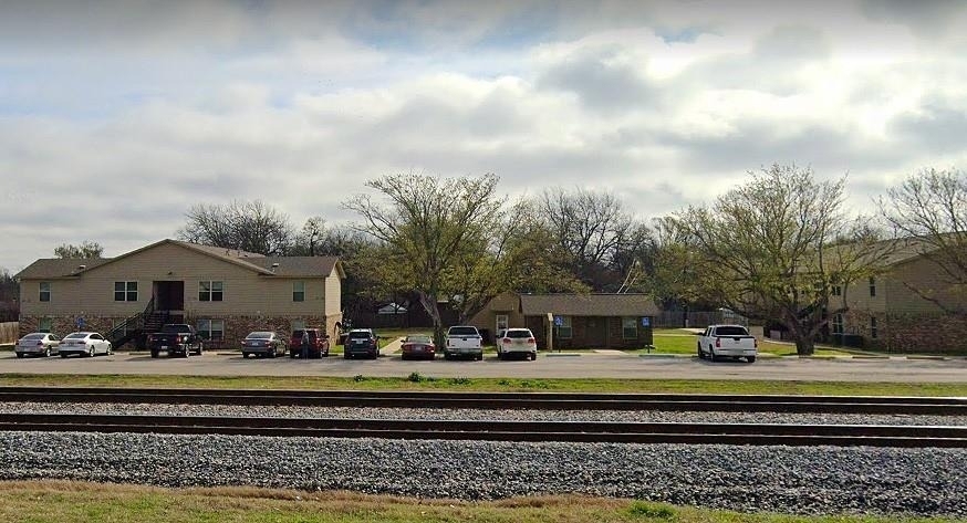 101 Pecan Street - Photo 5