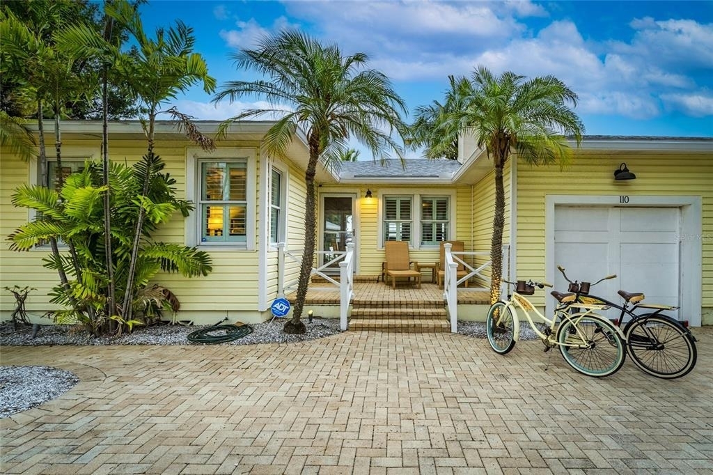 110 Devon Drive - Photo 1
