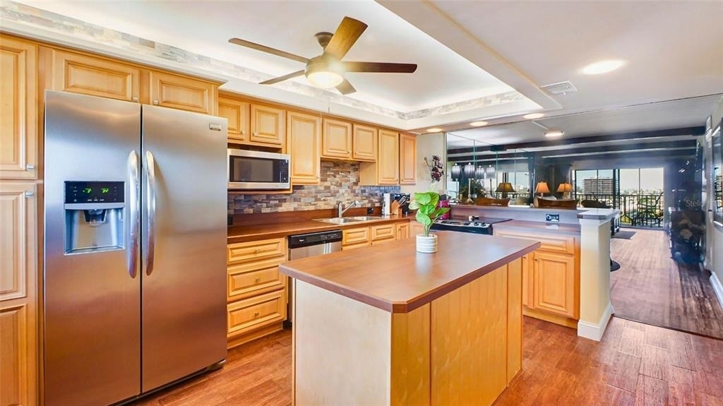 7150 Sunset - Photo 3