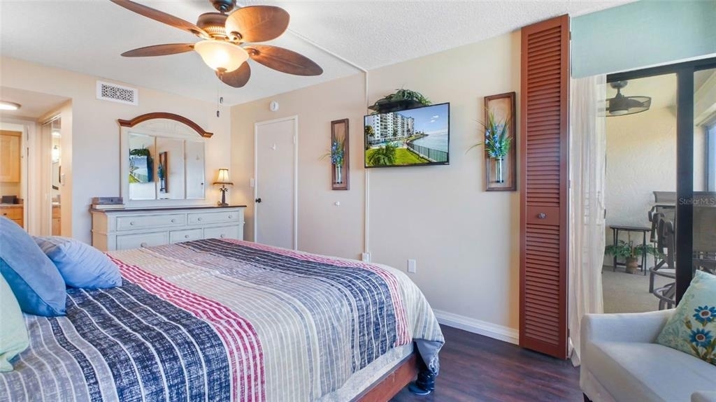 7150 Sunset - Photo 9