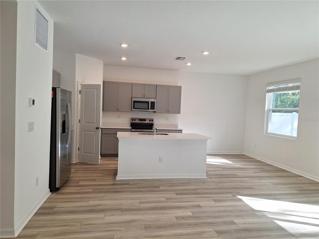 34916 Mulrion Drive - Photo 4