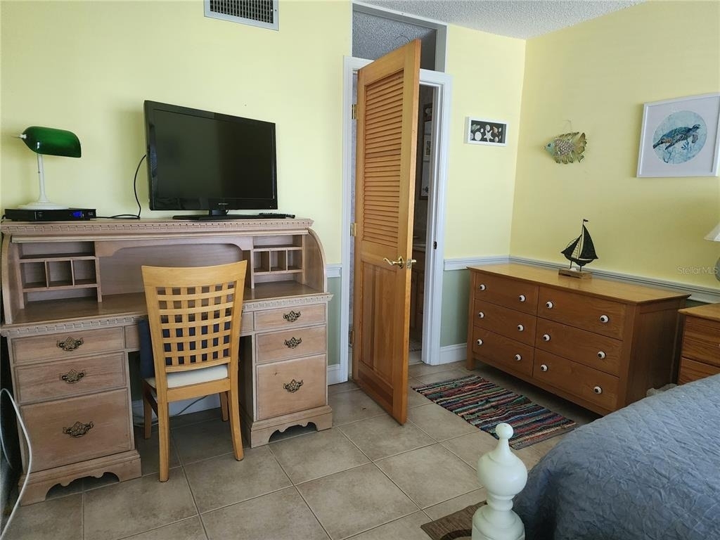 6268 Palma Del Mar Boulevard S - Photo 12