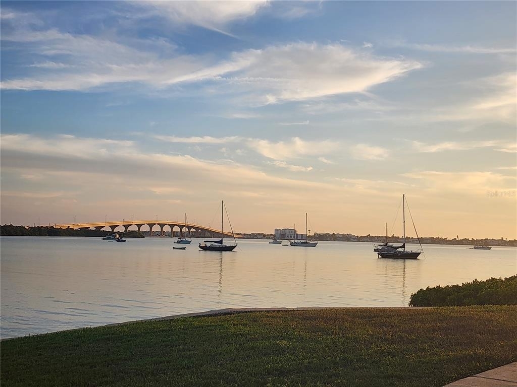 6361 Bahia Del Mar Boulevard - Photo 28