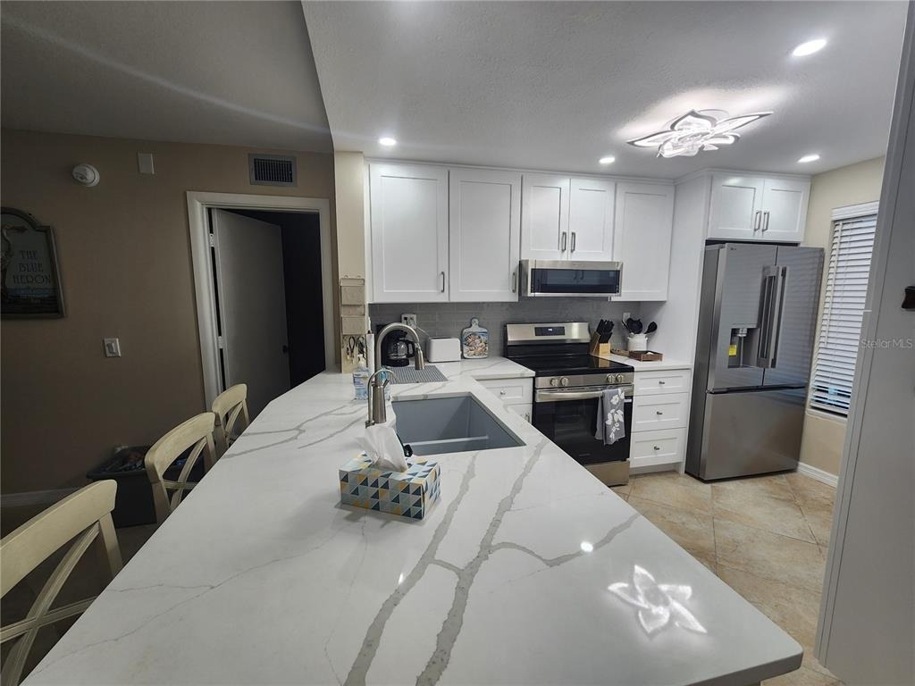 6361 Bahia Del Mar Boulevard - Photo 2