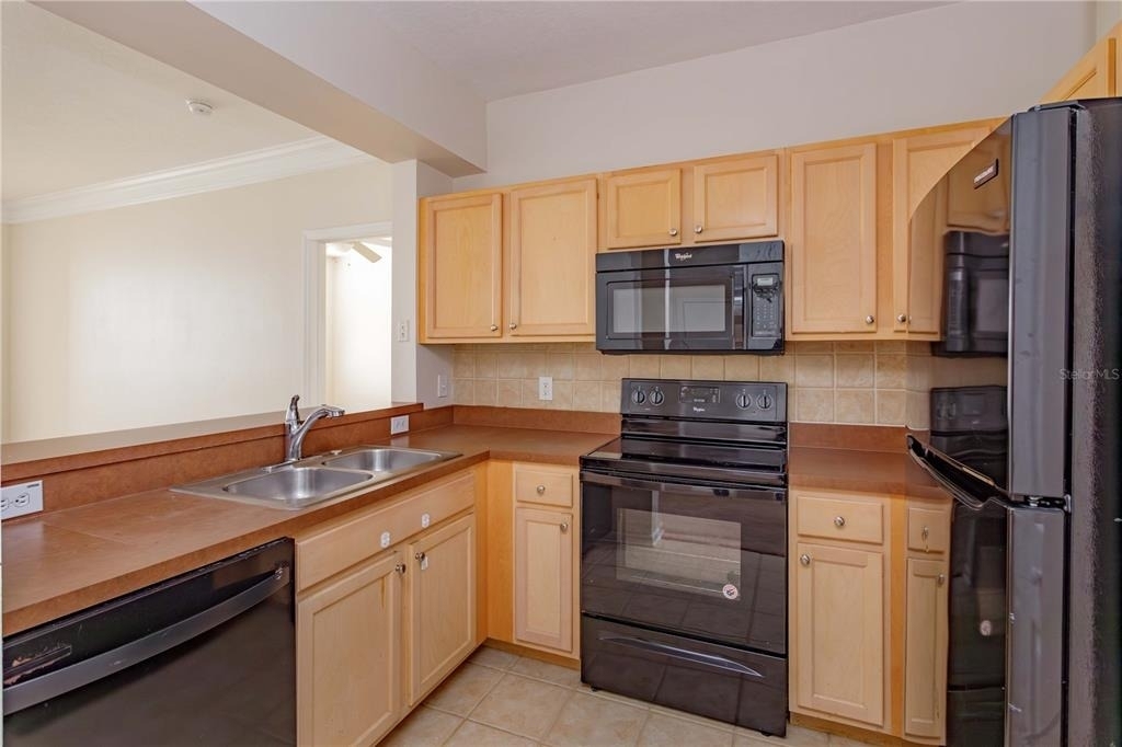 12849 Madison Point Circle - Photo 5