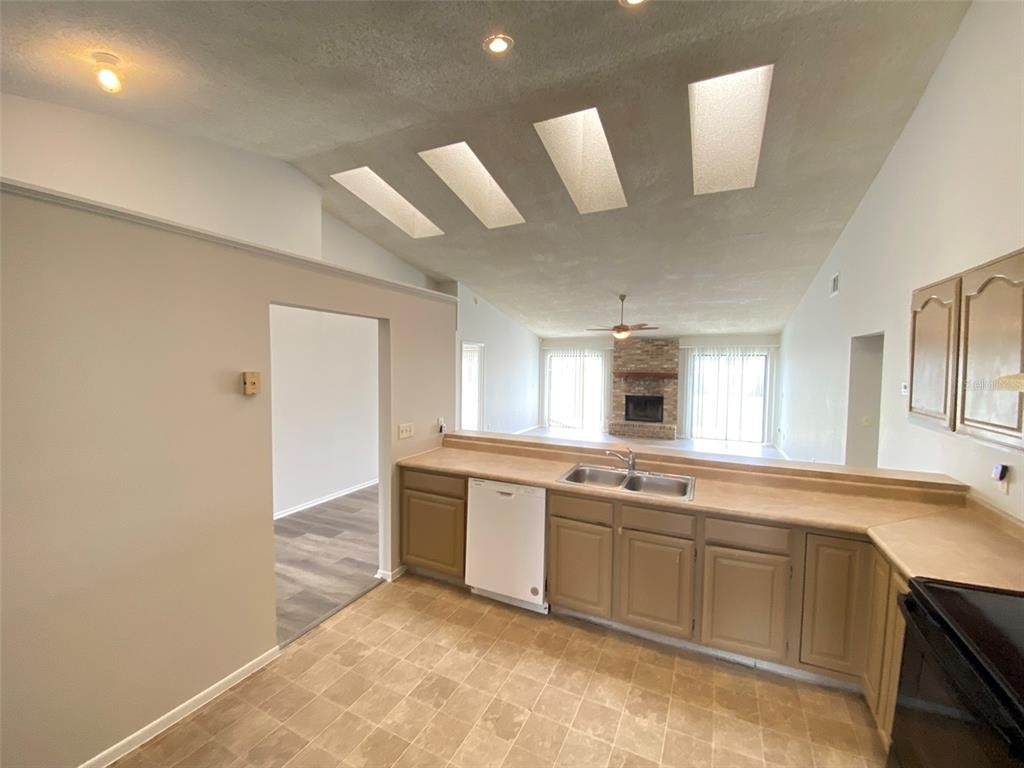 12948 Broakfield Circle - Photo 2