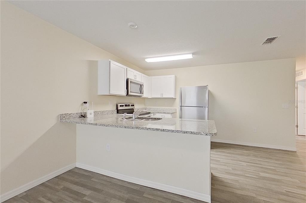 27008 Anthony Avenue - Photo 5