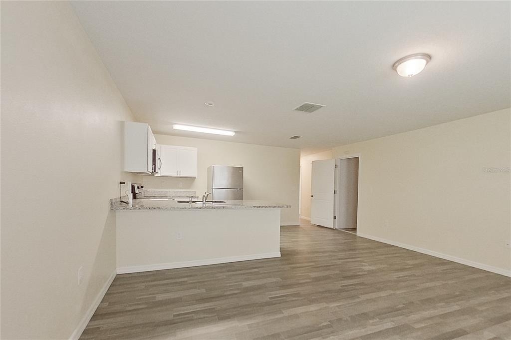 27008 Anthony Avenue - Photo 2