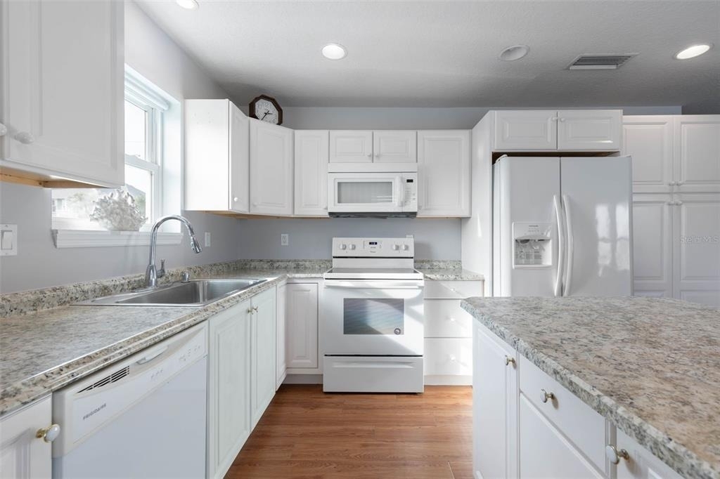 601 S Central Avenue - Photo 14
