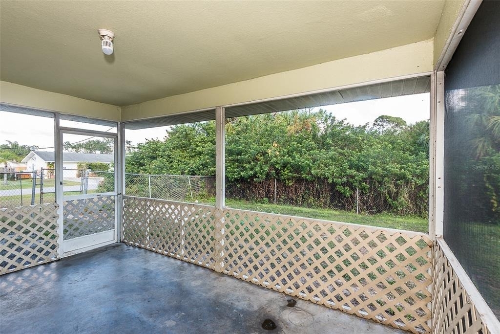 504 Vannell Street - Photo 24