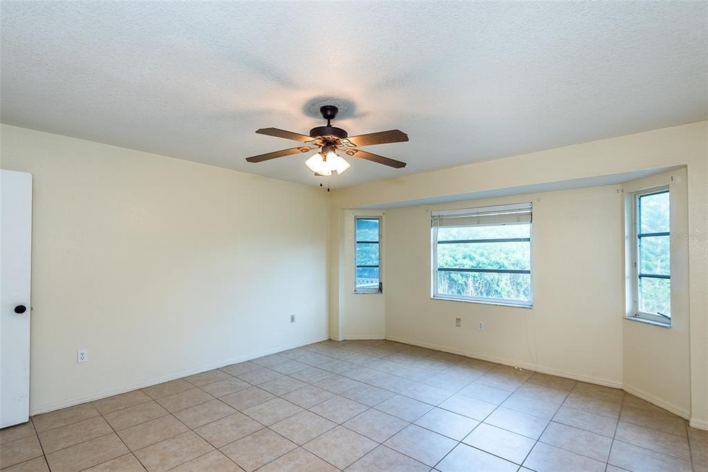 504 Vannell Street - Photo 13