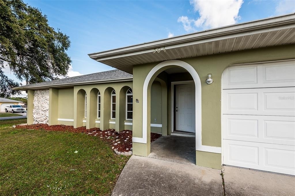 504 Vannell Street - Photo 2