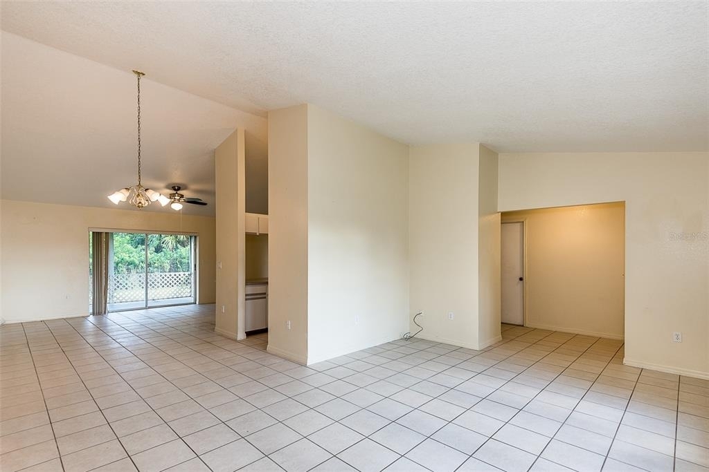 504 Vannell Street - Photo 4
