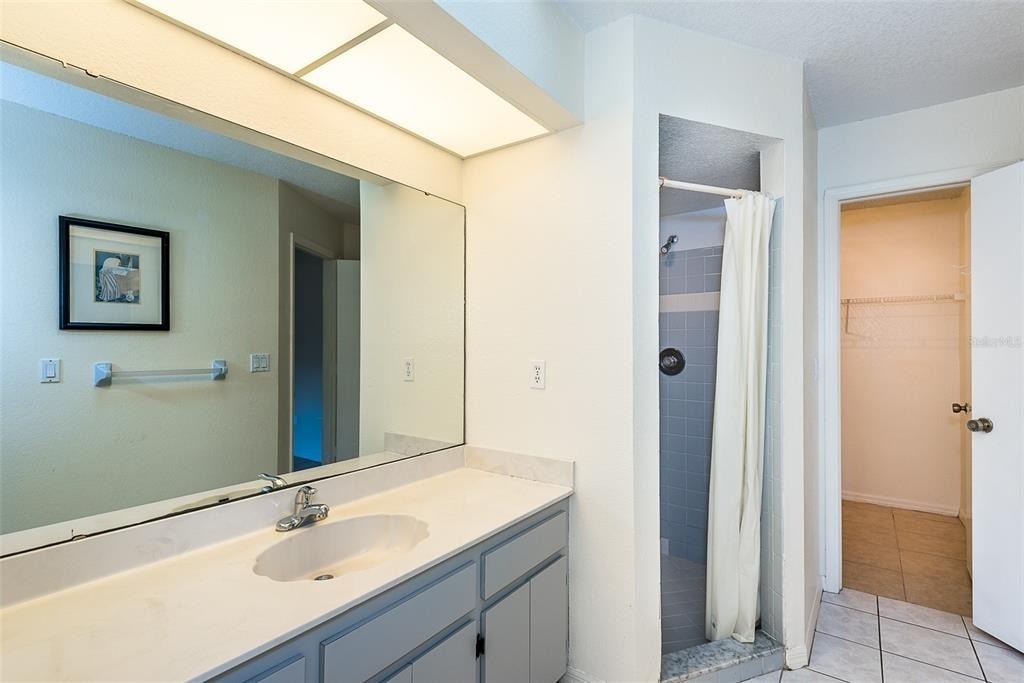 504 Vannell Street - Photo 17