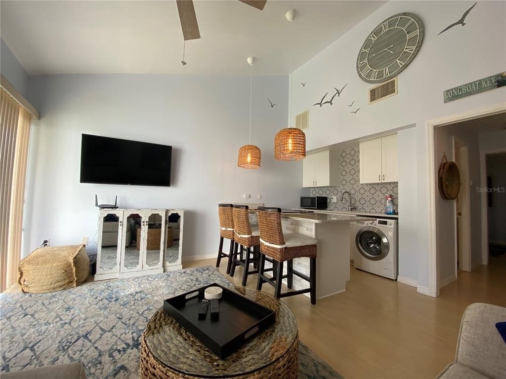 3121 Longmeadow - Photo 8