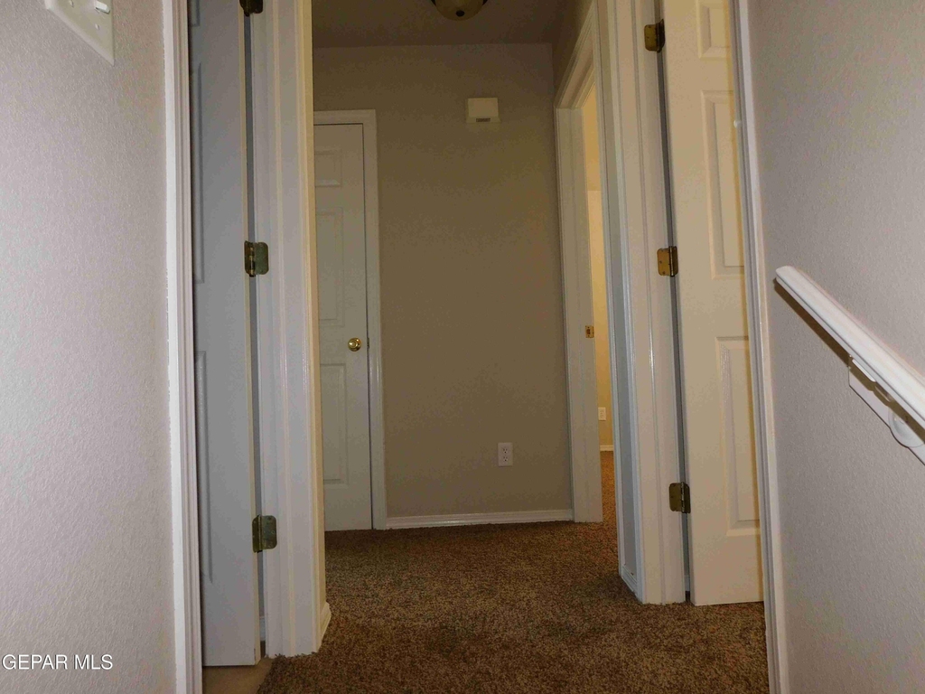10021 Railroad Drive - Photo 14