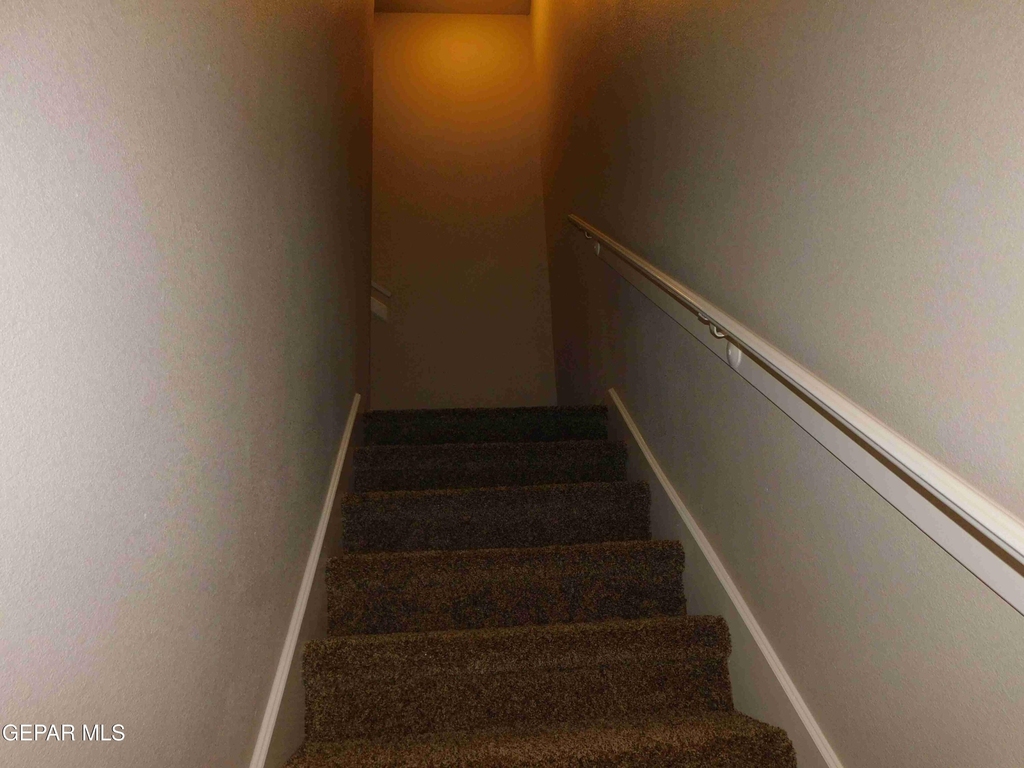 10021 Railroad Drive - Photo 13