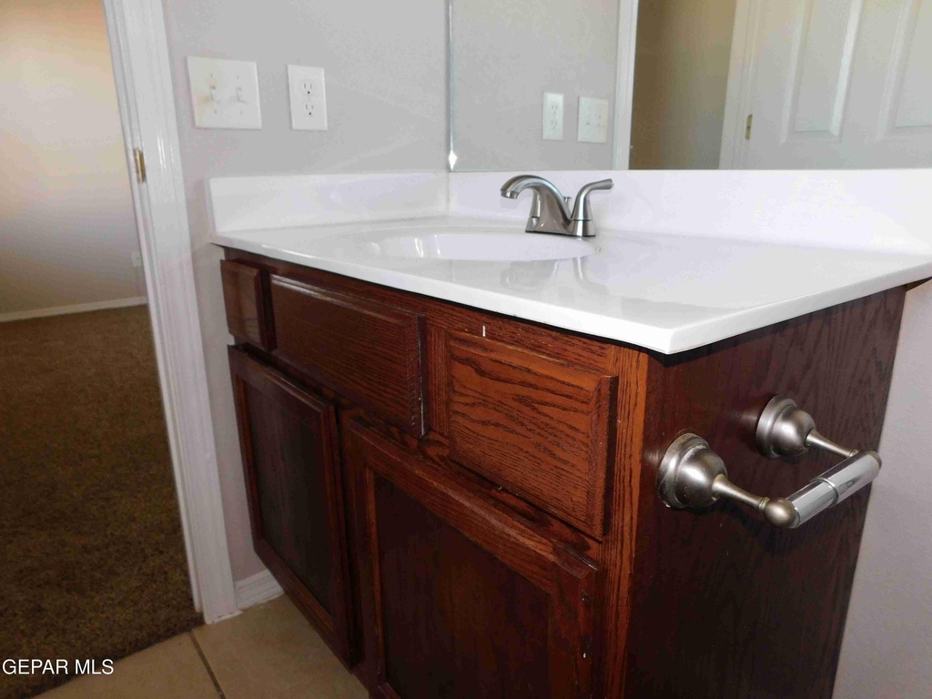 10021 Railroad Drive - Photo 22
