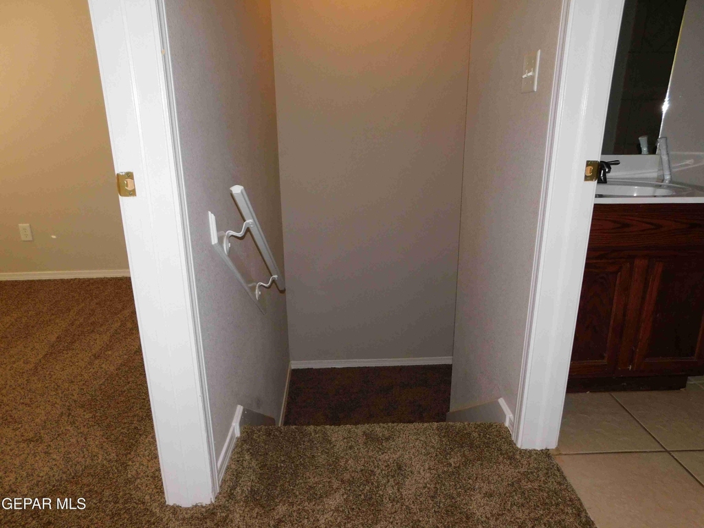 10021 Railroad Drive - Photo 23