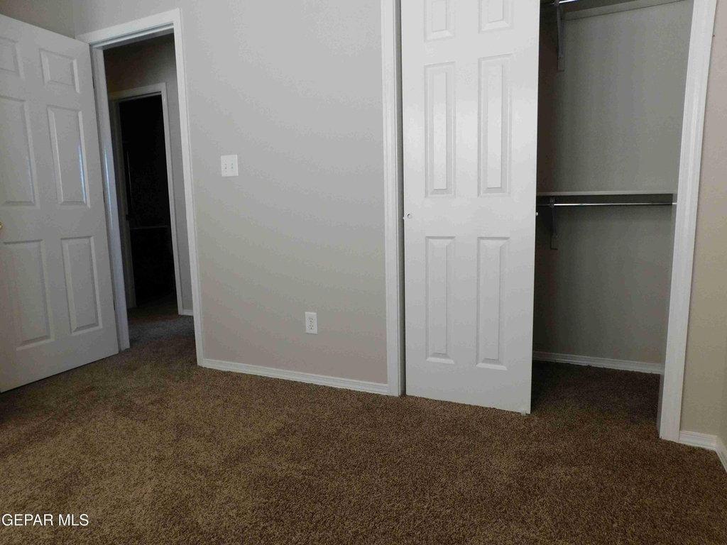 10021 Railroad Drive - Photo 18