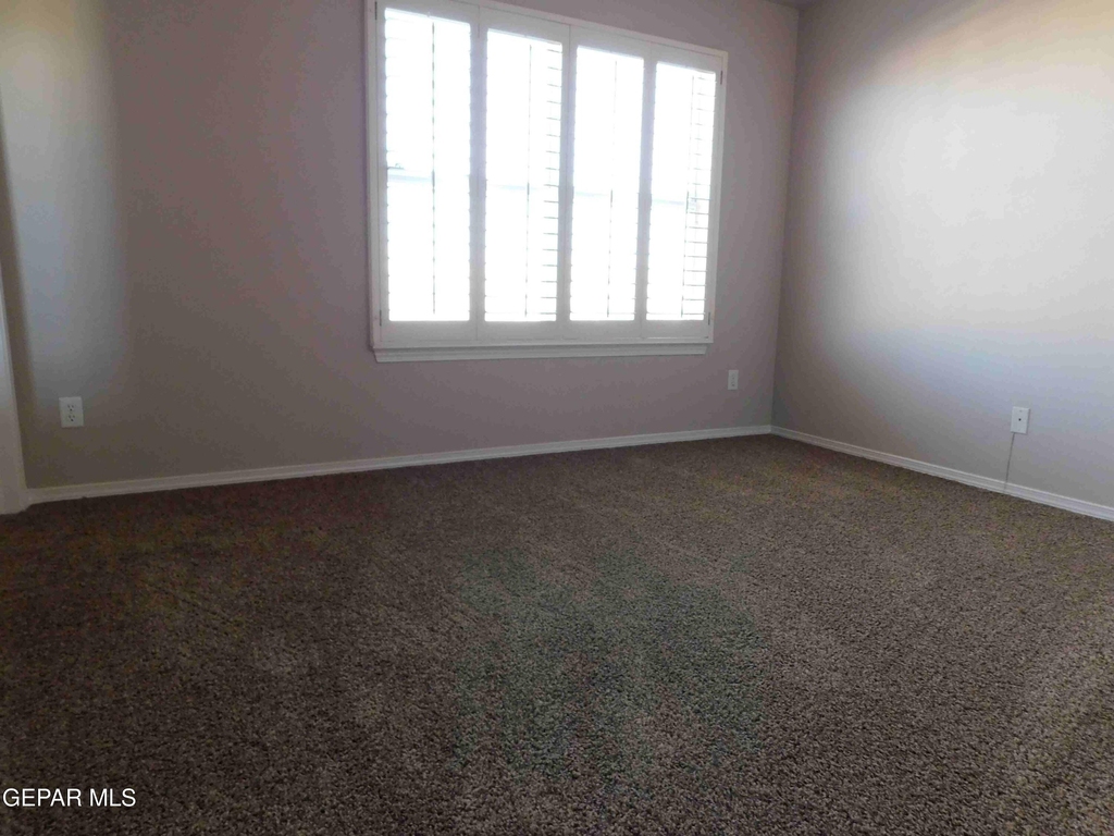 10021 Railroad Drive - Photo 19