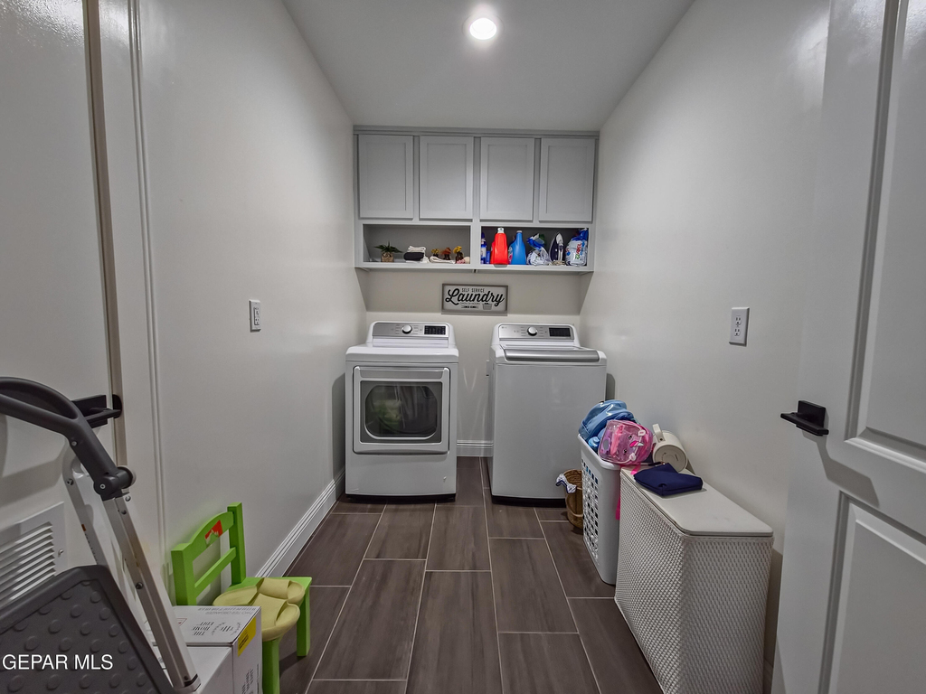 7321 Cuba Drive - Photo 37