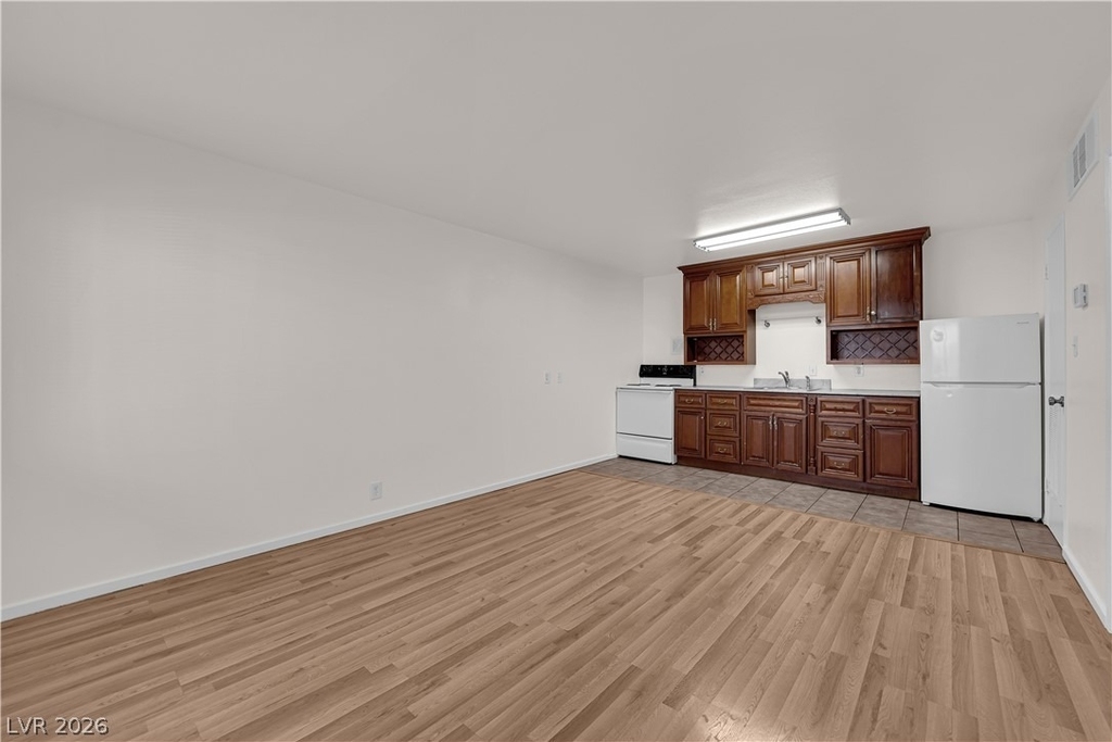 3726 Hazelwood Street - Photo 1