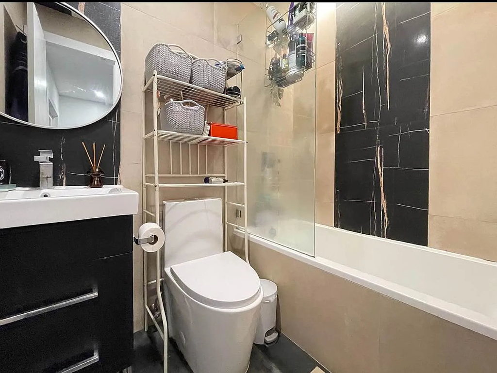 244 Hawthorne Street - Photo 1