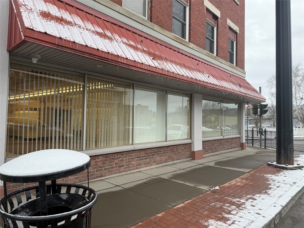 101 W Main Street - Photo 2