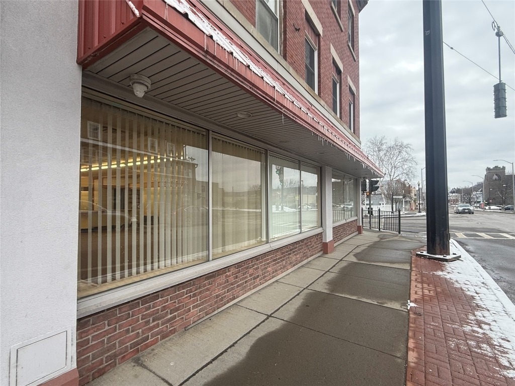 101 W Main Street - Photo 37