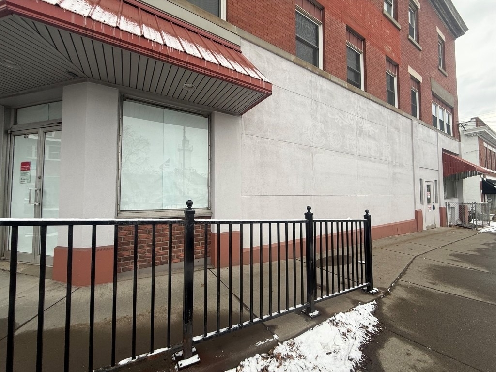 101 W Main Street - Photo 3