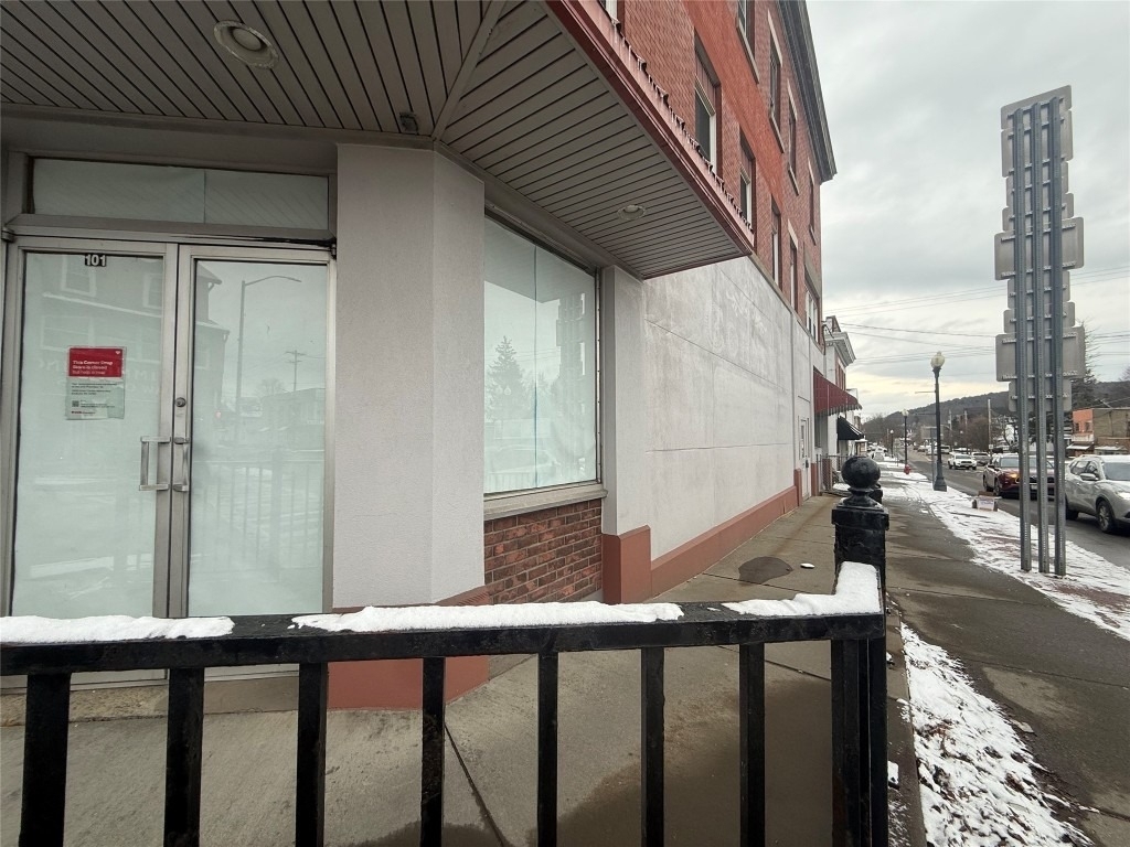 101 W Main Street - Photo 34