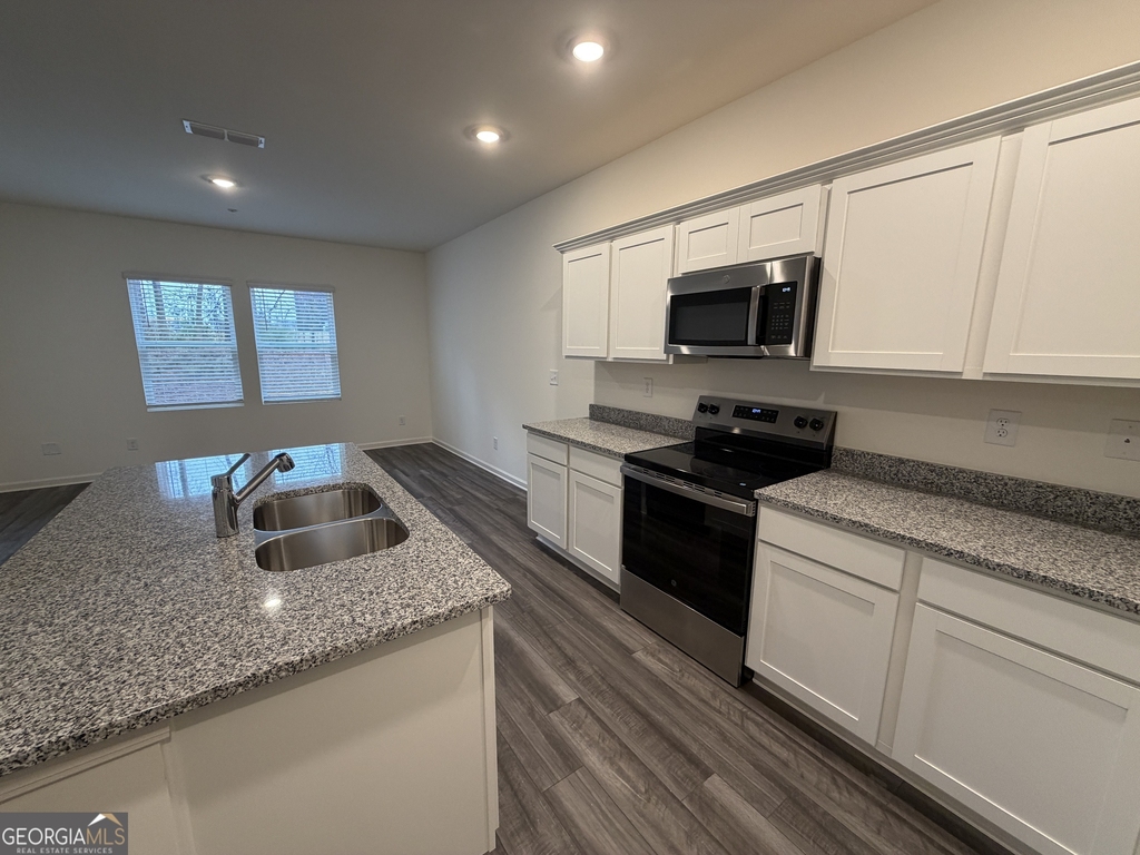 1204 Fagiolo Street - Photo 4