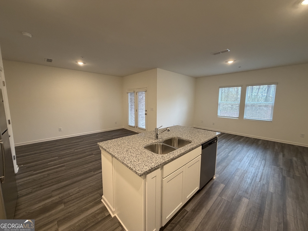 1204 Fagiolo Street - Photo 5