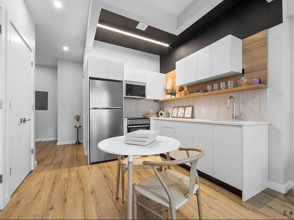 219 Lenox Road - Photo 1