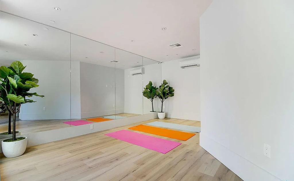 1326 Ocean Avenue - Photo 6